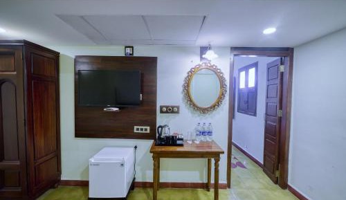 Luxury Triple Room