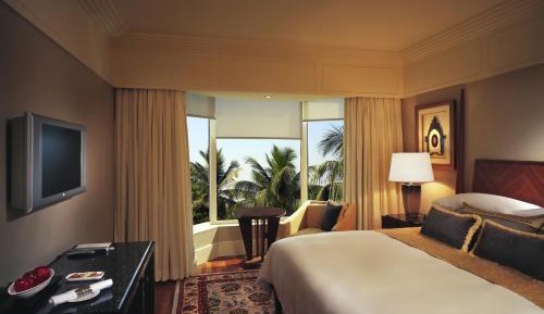 Premier Double or Twin Room with Pool View with 1+1 Happy hours are from 5pm to 7pm at 6 degrees on selected brands