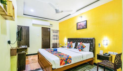 Deluxe Double Room (2 Adults + 1 Child)