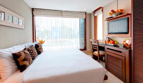 Deluxe Double or Twin Room