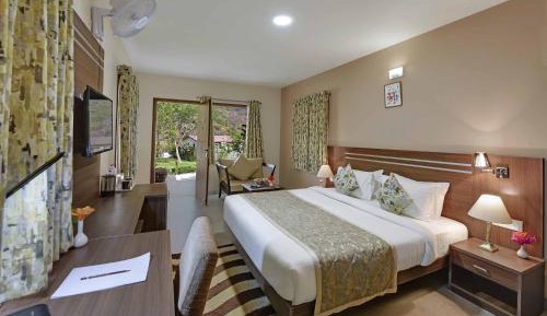 Superior Double Room: Complimentary Hi-Tea, Early Check-In/Late Check-Out upto 3 hours (subject to availability)