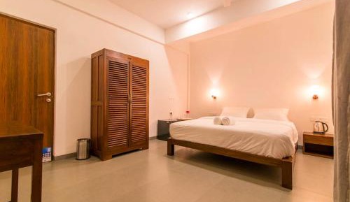 Deluxe Double Room with Balcony and Sea View