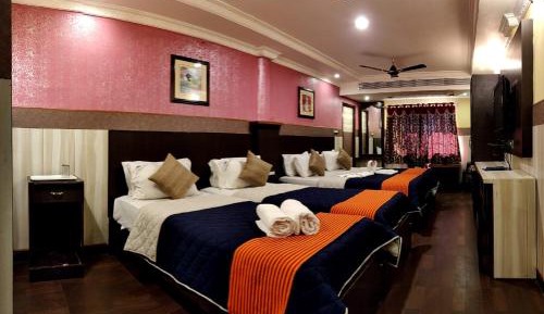 Deluxe Family Room