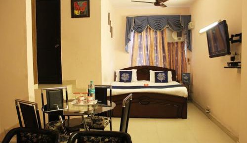 Deluxe Queen Suite