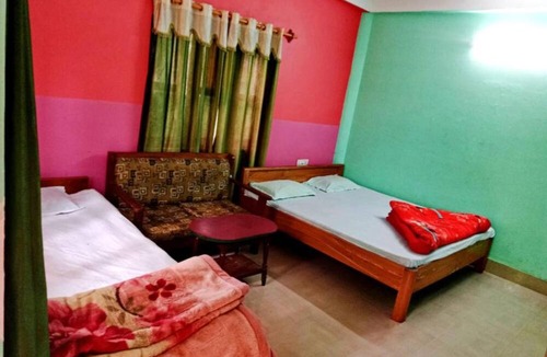Lataguri Hotel | Goroomgo Green Gold Resort Lataguri