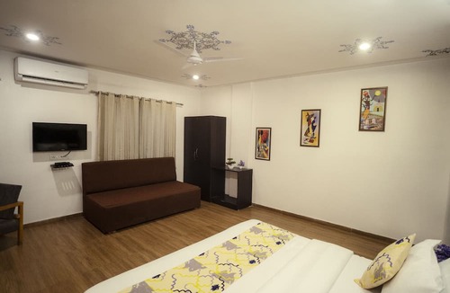 Udaipur City Centre Hotel | Tripli Hotels Arunoday Palace