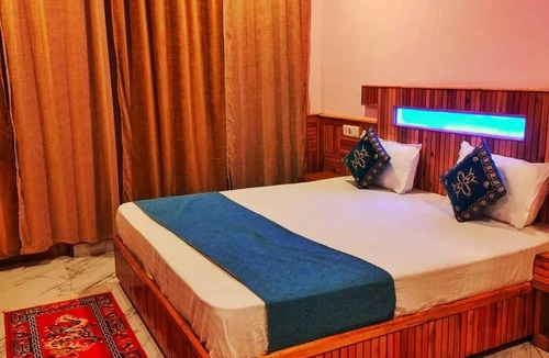 Naggar Hotel | Cafe Saffron & Cottages