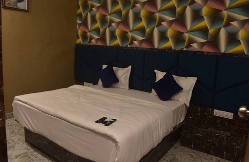 Vastrapur Hotel | Peradiot Hotel - Vastrapur