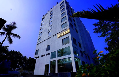 Chennai Hotel | Kay-Em Spectra Hotel Chennai