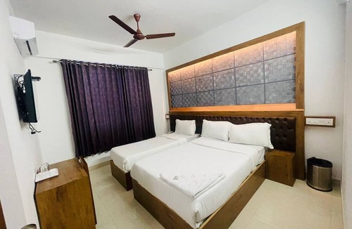 Kalasipalya Cabin | B SIX HOTEL AND LODGE