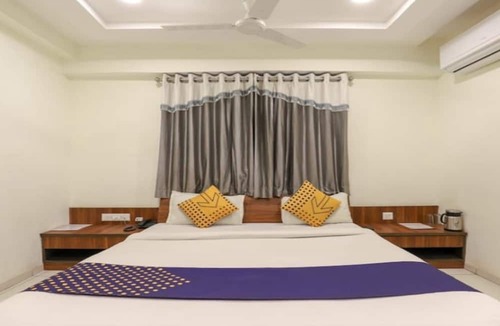 Changodar Hotel | Everest Hotel