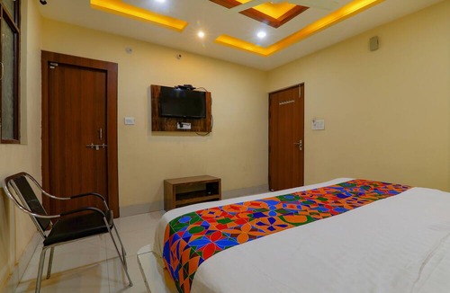 Kanpur Hotel | Fabhotel Shree Galaxy