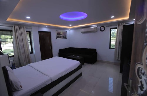 Durgapur Hotel | Hotel Rio Inn Trimbakeswer
