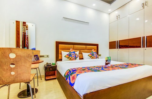 Lajpat Nagar Hotel | Fabhotel Floyd