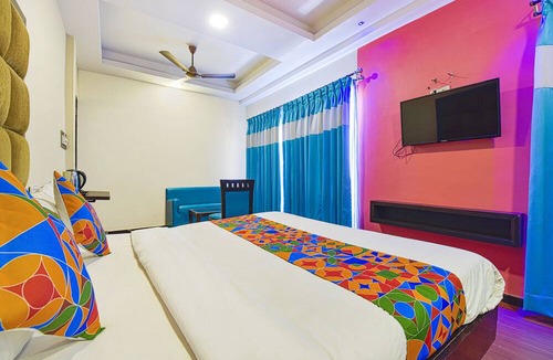 Vadodara Hotel | FabHotel Teliko Silver