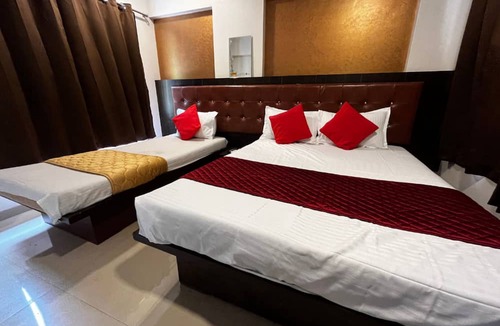 Borivali East Hotel | Hotel Borivali Executive