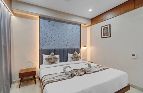 Bhopal Hotel | HOTEL OCEAN BREEZE
