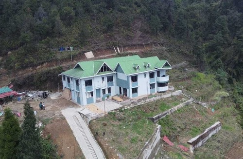 Rishop Hotel | Buddha's Mirror Mountain Retreat