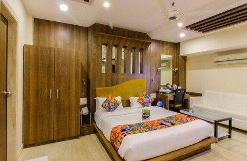 Marol Hotel | Fabhotel Sg Garden