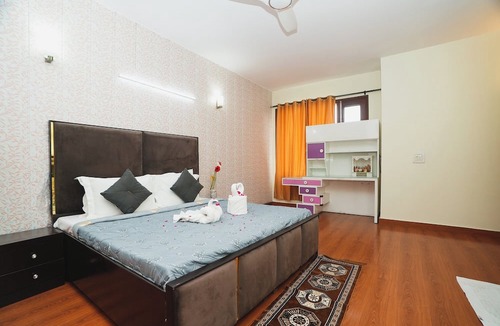 Chittaranjan Hotel | Mintstar Apartment And Suites, Chittaranjan Park