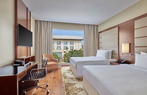 Nedumbassery Hotel | Courtyard by Marriott Kochi Airport