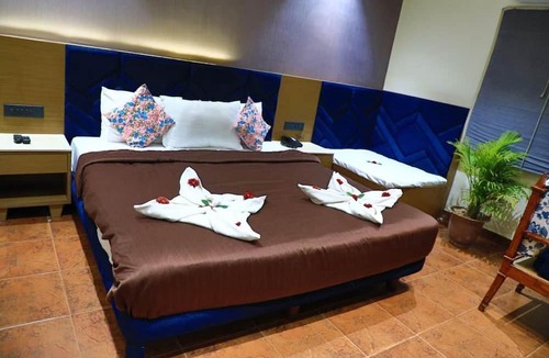 Jodhpur Hotel | Treehouse Amaara- Pure Vegetarian Resort