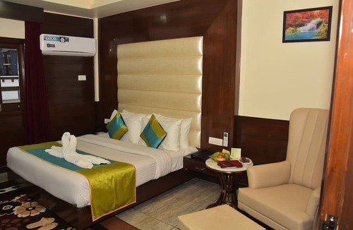 Katra Hotel | The Fern Residency Katra