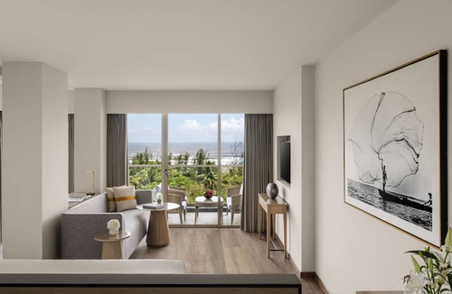 Caranzalem Hotel | Vivanta Goa, Miramar