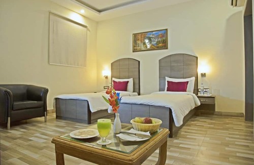 Mughal Sarai Hotel | Spring Sky Mughalsarai by ShriGo Hotels