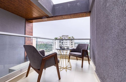 Mundhwa Hotel | AR Suites Jewels Royale
