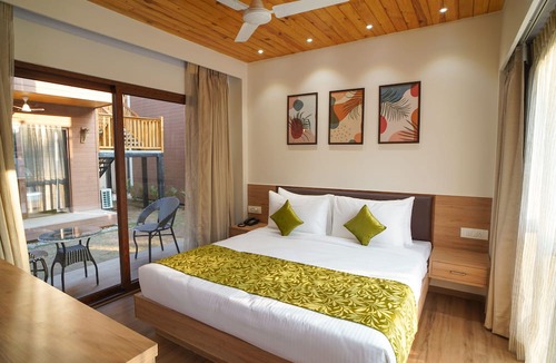 Calangute Hotel | TreeHouse MARS Beach Cottages