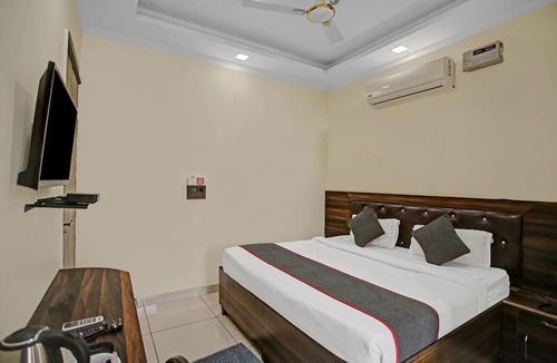 Sector 70 Hotel | Imperial Hotel Noida