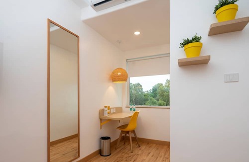 Phase 2 Hotel | Bloom Hotel - Brookefield