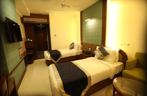 Sarnath Hotel | The Pinnacle INN Sarnath