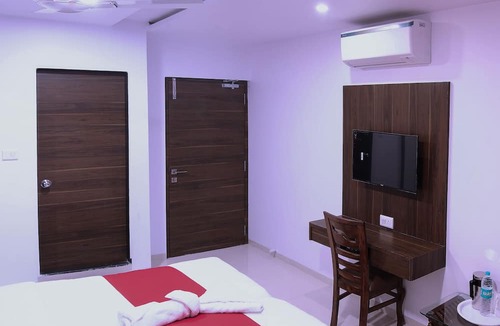 Navi Mumbai Hotel | Hotel Apple Inn
