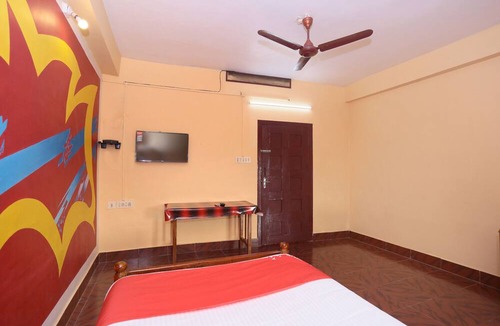 Elappara Hotel | Dream Land Hill Residency