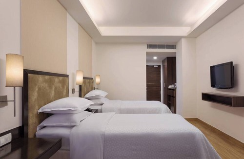 Vadodara Hotel | Four Points by Sheraton Vadodara