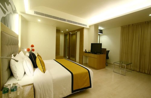 Bistupur Hotel | The Sonnet