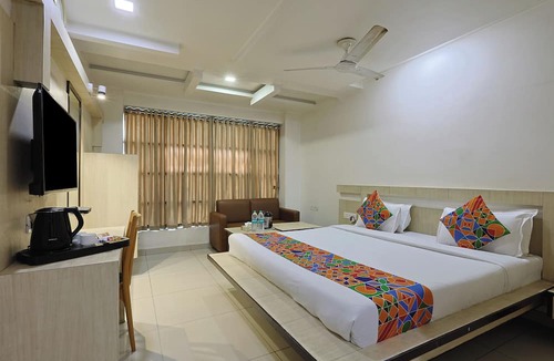 Sayajiganj Hotel | Hotel Ambassador