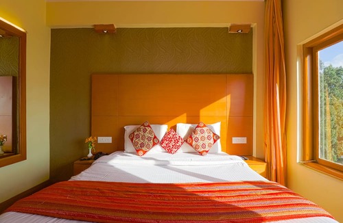 Thalayathimund Hotel | The Byke Sunshine Grand