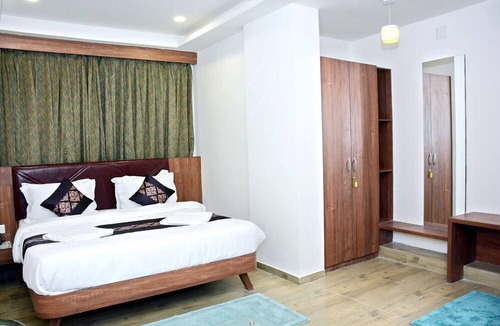 Vadodara Hotel | Hotel Royal Wings