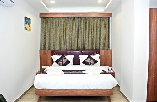 Vadodara Hotel | Hotel Royal Wings