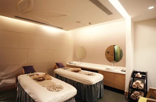 Udyog Vihar Hotel | Radisson Gurugram Udyog Vihar