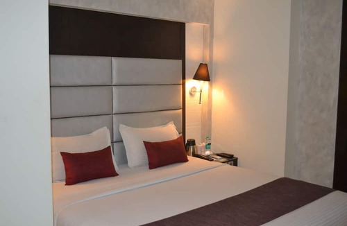 Kalighat Hotel | Southern Plaza