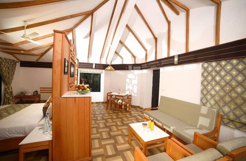 Munnar Hotel | The Tall Trees Munnar
