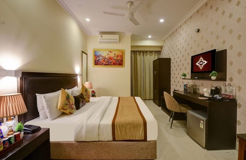Sector D Hotel | Anand Bhawan