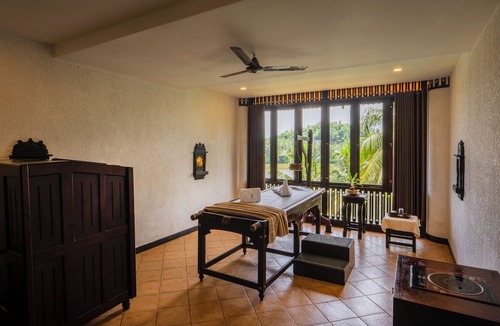 Azhinjilam Resort | The Raviz Kadavu