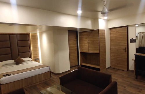Sector 11 Hotel | Hotel Heritage Dakshin