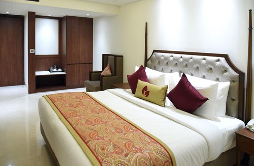 Patel Nagar Hotel | The Exotica Grand