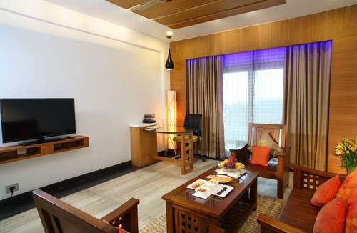 Chithirapuram Hotel | CHANDYS WINDY WOODS